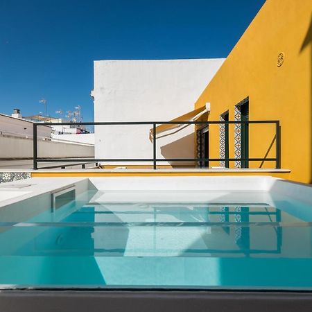 Wello Apartments Sevilla Екстер'єр фото