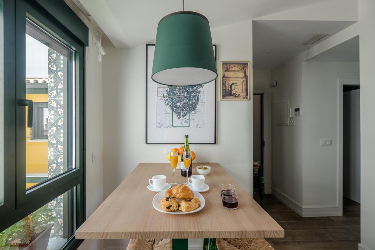 Wello Apartments Sevilla Екстер'єр фото