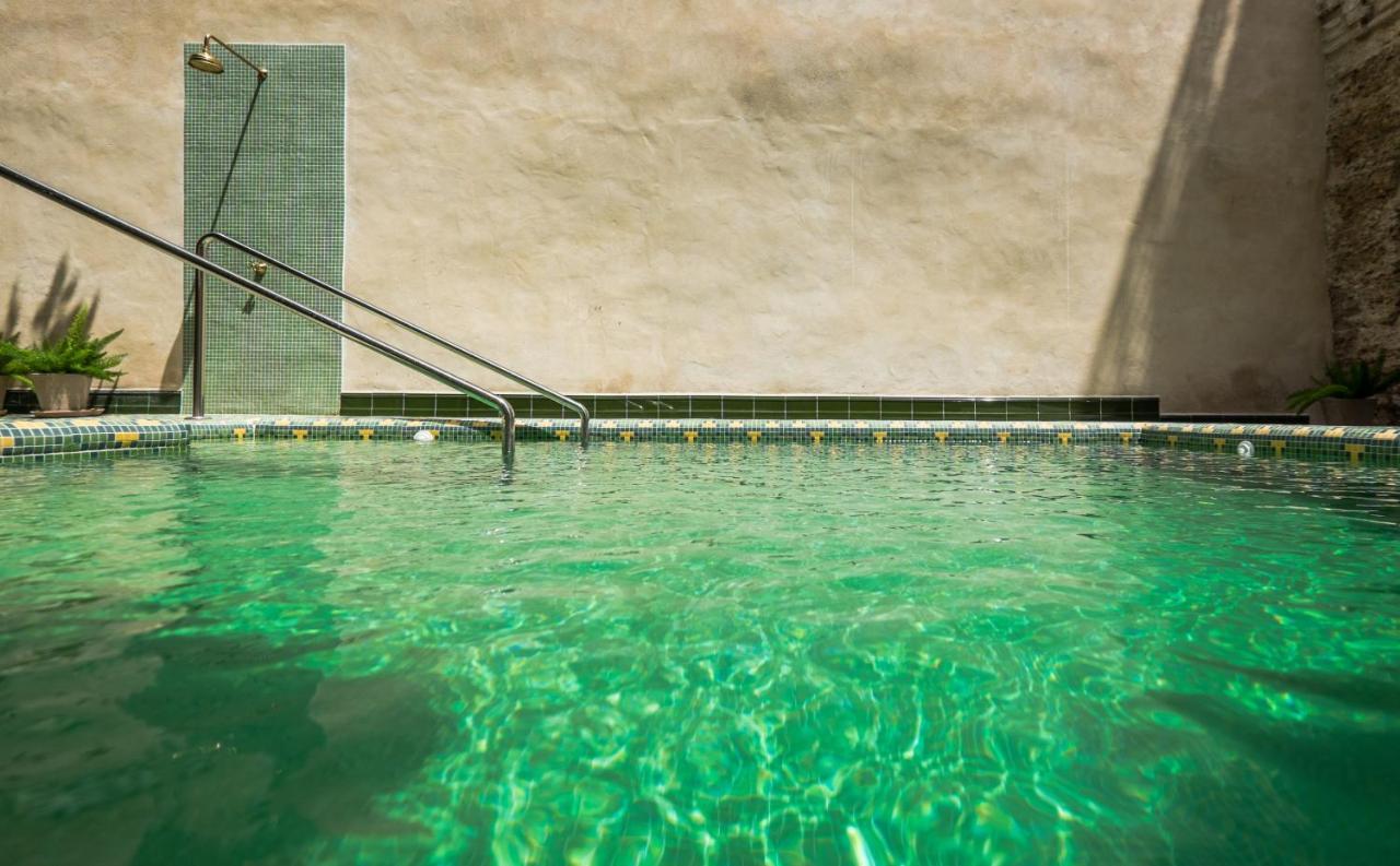 Wello Apartments Sevilla Екстер'єр фото
