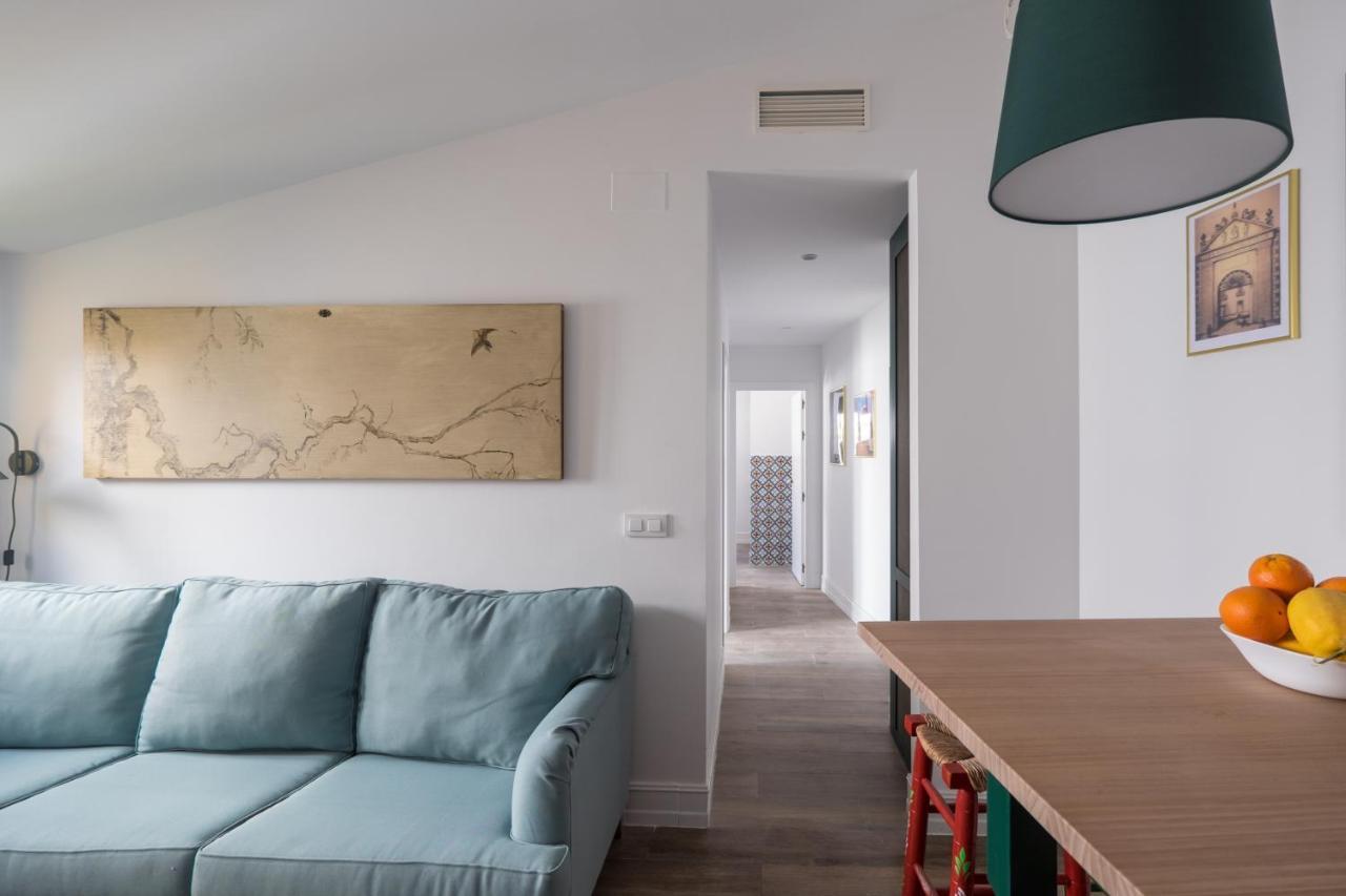 Wello Apartments Sevilla Екстер'єр фото