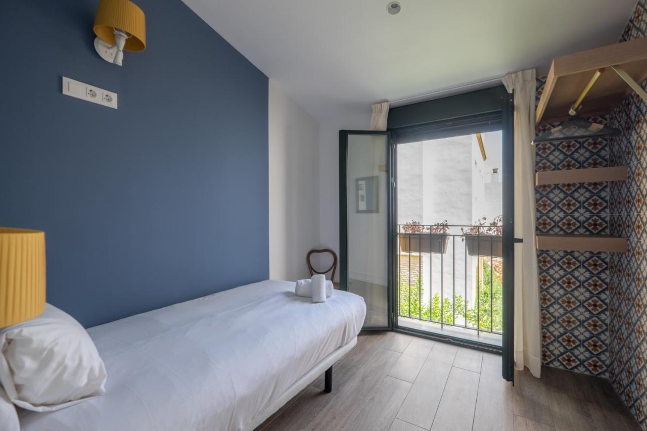 Wello Apartments Sevilla Екстер'єр фото